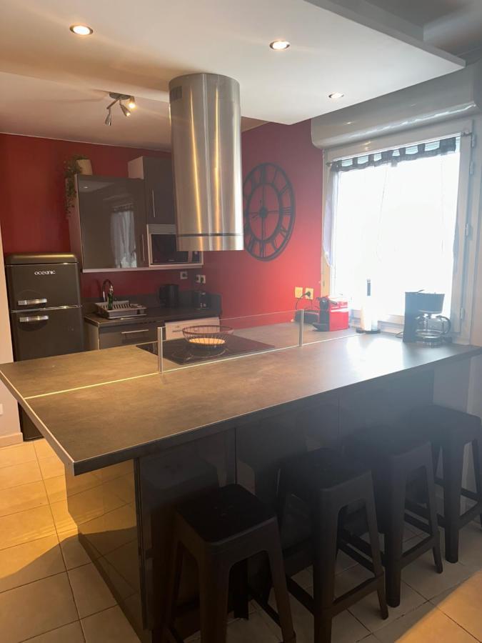 Superbe Appartement Tout Equipe Avec Parking. Marseille Ngoại thất bức ảnh