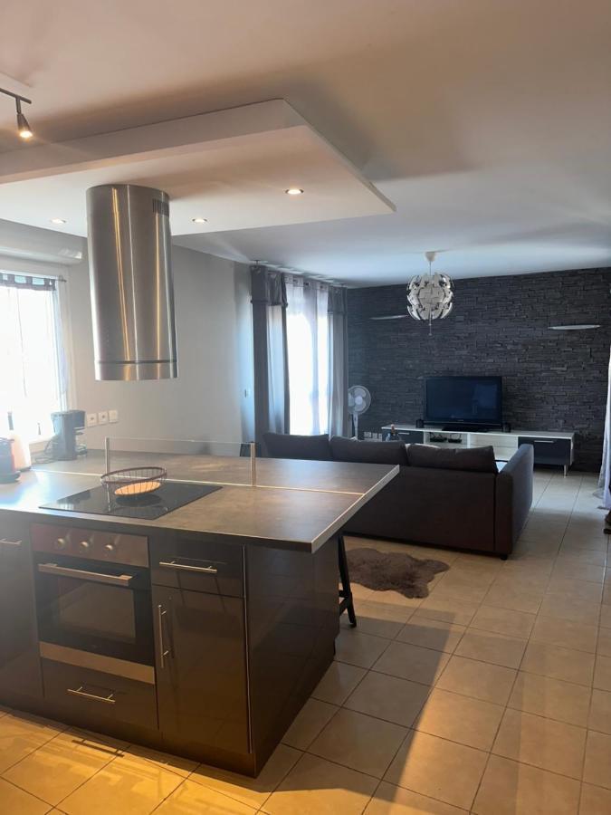 Superbe Appartement Tout Equipe Avec Parking. Marseille Ngoại thất bức ảnh