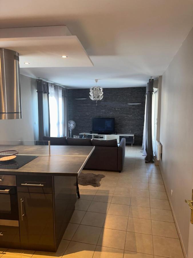 Superbe Appartement Tout Equipe Avec Parking. Marseille Ngoại thất bức ảnh